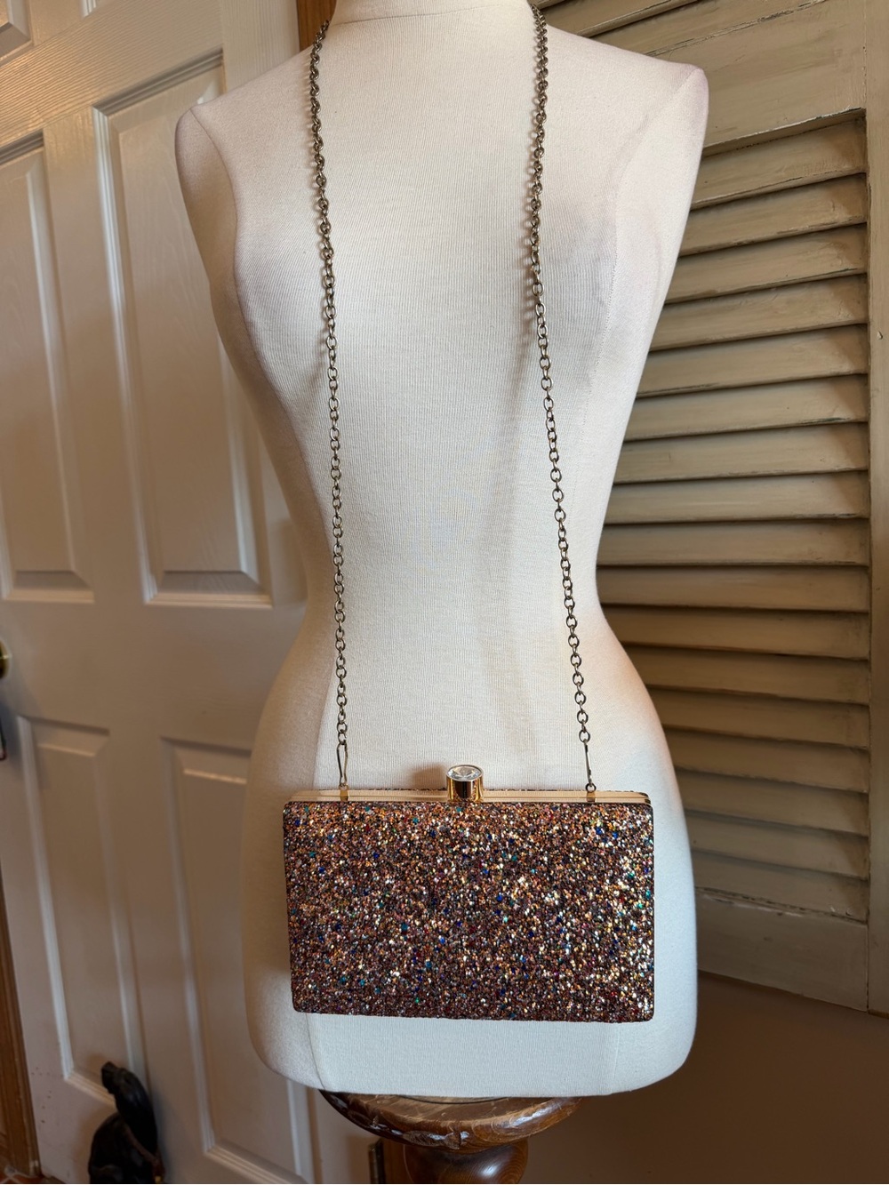 Multicolor Glitter Evening Clutch with Chain Strap 8X5” BEAUTIFUL